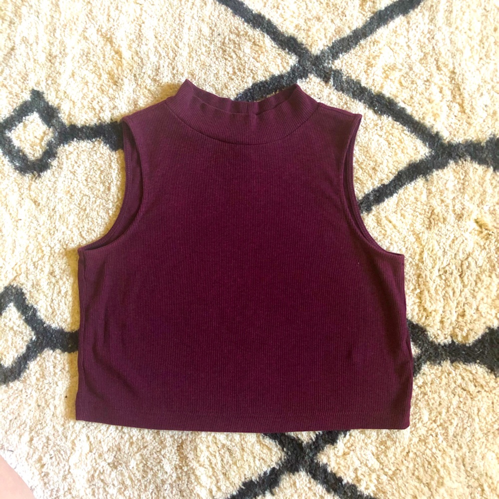 Mockneck crop top